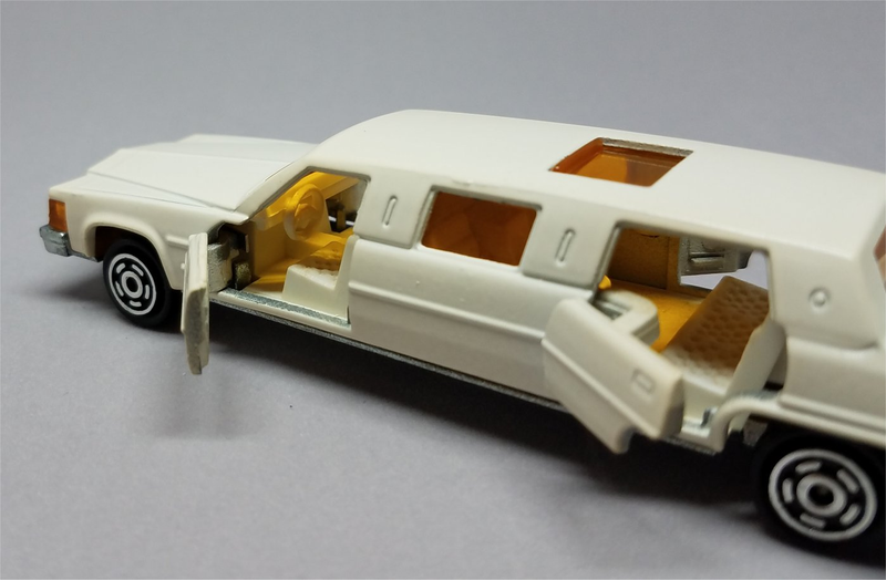 Illustration for article titled Surprise Saturday - Majorette Cadillac Limousine
